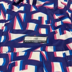 ニューバランス　マウンテンパーカーの画像