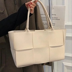 美品　トートバック　の画像