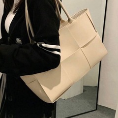 美品　トートバック　の画像