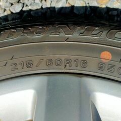 フォルクスワーゲンホイール付きスタッドレスタイヤ　ダンロップ215/60R16 4本の画像