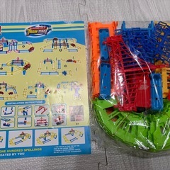 【新品未使用❣️】車のおもちゃ🌟レール付き電動カー🚘の画像