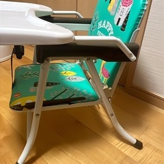 西松屋　子供椅子　テーブル付きの画像