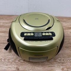 aiwa ポータブルCDカセットプレーヤー ゴールドの画像