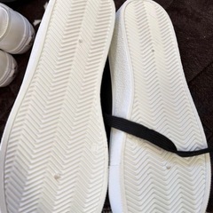 ブラック　スニーカー　23.5cmの画像