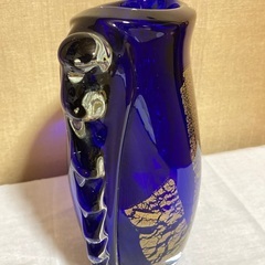 コバルトブルーのガラス花瓶を格安でお譲りしますの画像