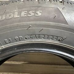 売り切り 175 65 R14 ブリジストン　VRX２ スタッドレス　冬タイヤ　2024年製造　8部山　中古タイヤ　の画像