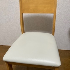 ダイニングチェア 2脚セット 木製 シンプルデザインの画像