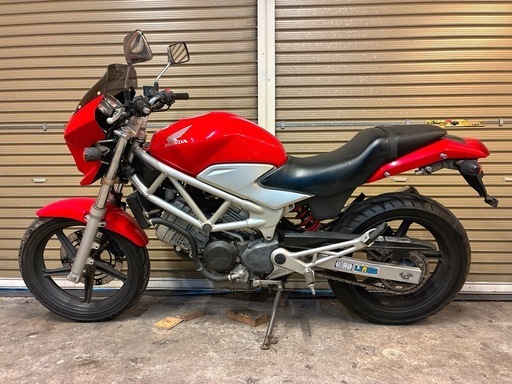 ホンダ　VTR250 FI 配送可能　支払いは現金or振り込みも可能