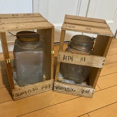 Dole 用木製箱とガラス瓶セットの画像