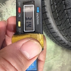 BS  良品スタッドレスタイヤの画像