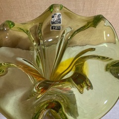 昭和レトロのフリル花瓶を格安でお譲りしますの画像