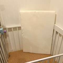 木製ベビーベッド ミニサイズ 男女兼用の画像