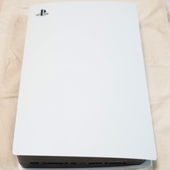 PlayStation 5 デジタル・エディション、ホワイト、DualSenseコントローラー付き。(クリーニング済み)の画像