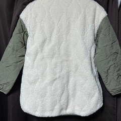 【値下げ】GU アウター　女の子　サイズ150の画像