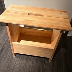 IKEA木製テーブル(小)の画像