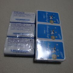 新品未使用 花王WHITE、牛乳石鹸3個ずつ計6個の画像