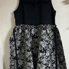 【新品未着用】SongForest ブラウス　ワンピース  の画像