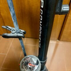 【売ります】自転車用空気入れの画像