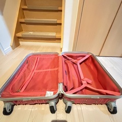 キャリーバック　スーツケースの画像