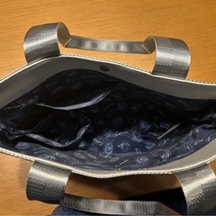 ココスシルバーハンドバッグの画像