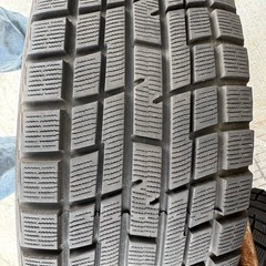 車のパーツ　タイヤ　ホイール
の画像