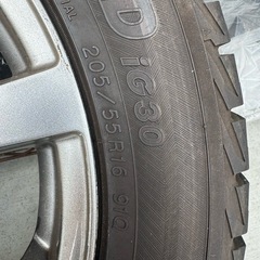 車のパーツ　タイヤ　ホイール
の画像