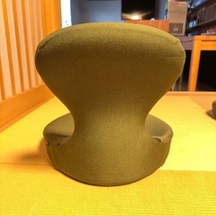 姿勢矯正クッション オリーブグリーンの画像