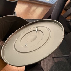 IKEA KNODD クノッドドラム缶 ゴミ箱 グレー
の画像