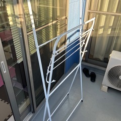 折りたたみ物干しの画像