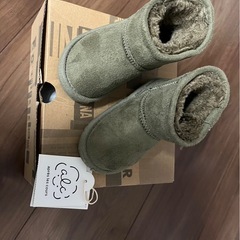 ムートンブーツ13センチの画像