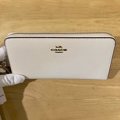 コーチ　ファスナー付ホワイト長財布I①【新品未使用】の画像