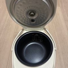 《美品》炊飯器 3合（Tiger）マイコンホワイト JAI-R551Wの画像