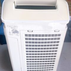 M669  SHARP  加湿空気清浄機 KC-B50-Wの画像