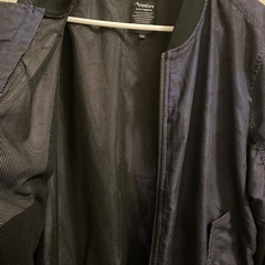 ワークマン MA-1タイプユーティリティージャケット カモフラ ネイビーLLの画像