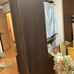 角に置くテレビ台の画像