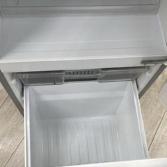 冷蔵庫【配達無料お届け設置出来ます💫都内近郊🚚】信頼のPanasonic製✨静音❄️省エネ設計✨除菌クリーニング済✨極美品✨他にも冷蔵庫.洗濯機.電子レンジ.オーブン電子レンジ.炊飯器.テーブル&椅子.机&チェアー.ベット&マットレス.ソファーなど多種多様な美品が有ります✨お気軽にお問い合わせ下さい💫 の画像