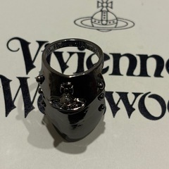 Vivienne Westwood アーマーリング 黒の画像