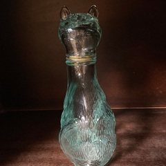 猫型のガラスボトルを格安でお譲りしますの画像