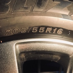 BRIDGESTONE スタッドレスタイヤ 205/55R16 ホイール付き4本セットの画像