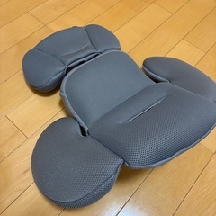 【美品】コンビ THE S ISOFIX チャイルドシート シートホルダー付きの画像