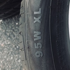 205/55zR17タイヤの画像