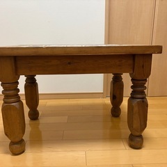 メキシコ製タイルトップ センターテーブル／ローテーブルの画像