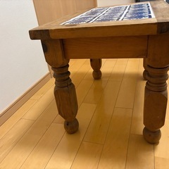 メキシコ製タイルトップ センターテーブル／ローテーブルの画像