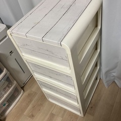 4段　衣装ケース　白の画像