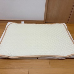 アップリカ　ココネルエアー　ベビーベッド(マットレス付き)の画像