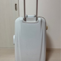 キャリーケース の画像