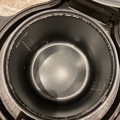 22年製🔴炊飯器圧力鍋の画像