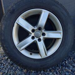 アウディ Q5 235/65R17 スタッドレスタイヤ ホイールセットの画像