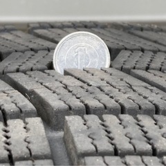 スタットレスタイヤ205/45/17 PCD98 4H 4本セット*31212はつけません*の画像