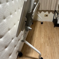 折りたたみデスク ホワイト キャスター付きの画像